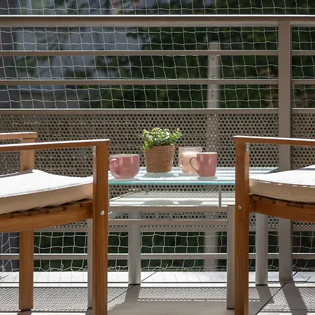Kazimierza Wielkiego 2-bedroom With Parking By Renters Appartement